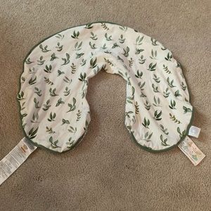 Boppy cover like new!